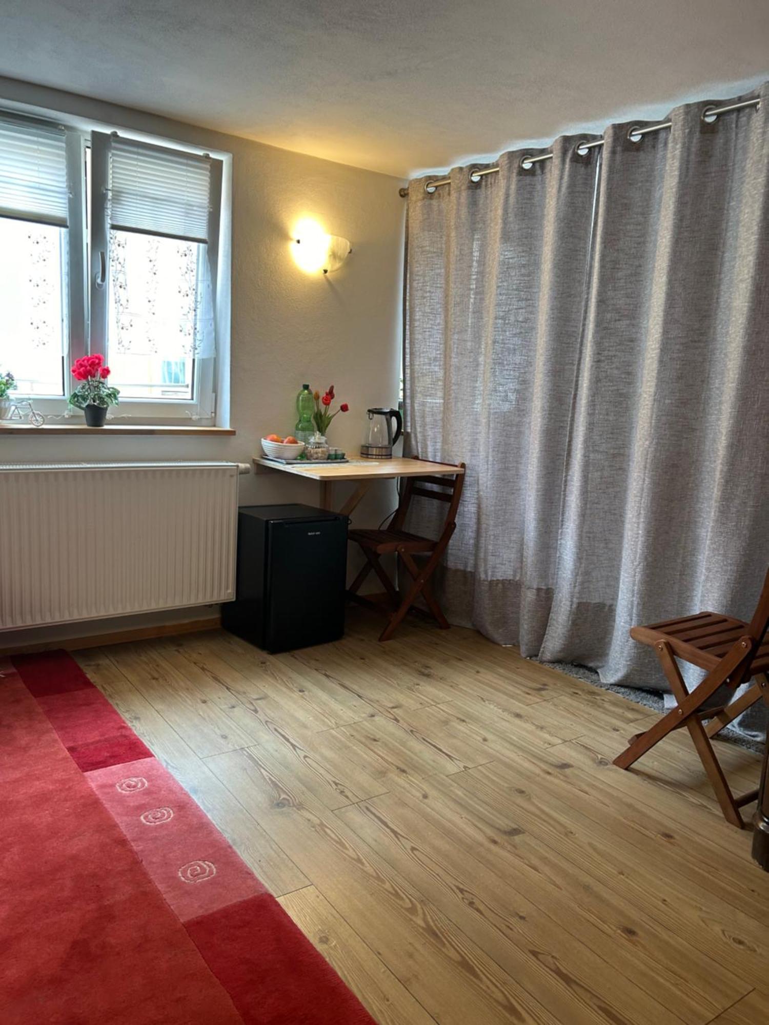 Homestay Вальдсхут-Тинген Экстерьер фото